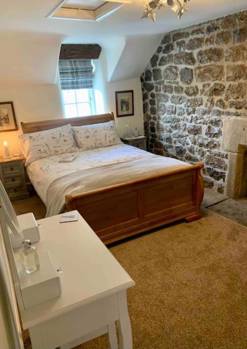 Gorgeous Cozy Cottage With A Heritage Feel, Walks, Pubs & Wood Burner ไทดส์เวลล์ ภายนอก รูปภาพ
